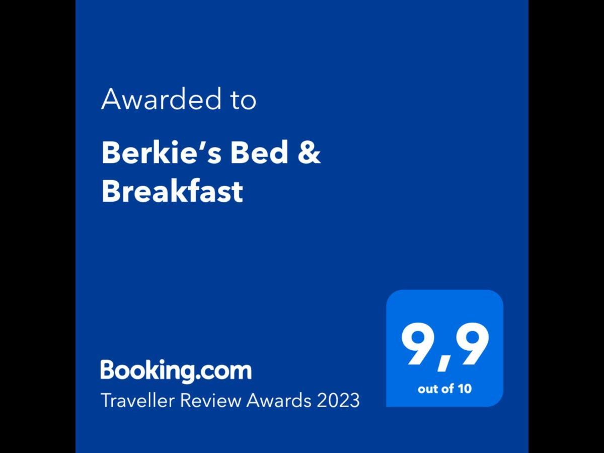 Berkie'S Bed & Breakfast Port Alberni Exteriér fotografie